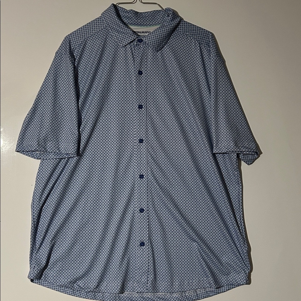 Johnston & Murphy Performance shirt Size Large Button up Blue Short Sleeve